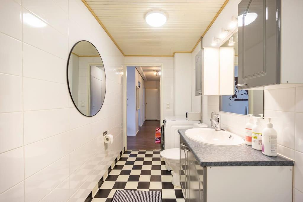 Valoisa Huoneisto Jossa Erinomaiset Vuoteet. Mikkeli Exterior foto